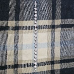 Elegant Silver Tone Heart  Bracelet with Clear Stones